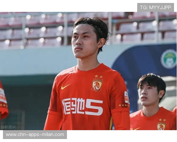 广州队小将突破过人连连，凌空抽射直挂上角的成长故事