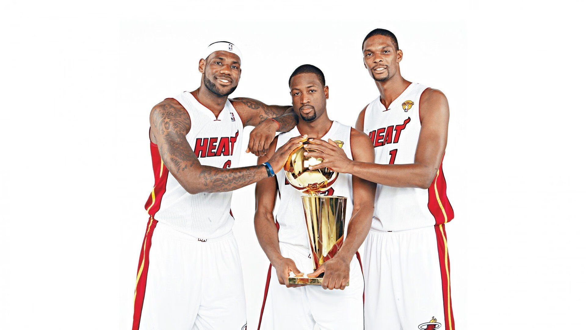 伊利亚·哈伦稳步晋级蝶泳决赛